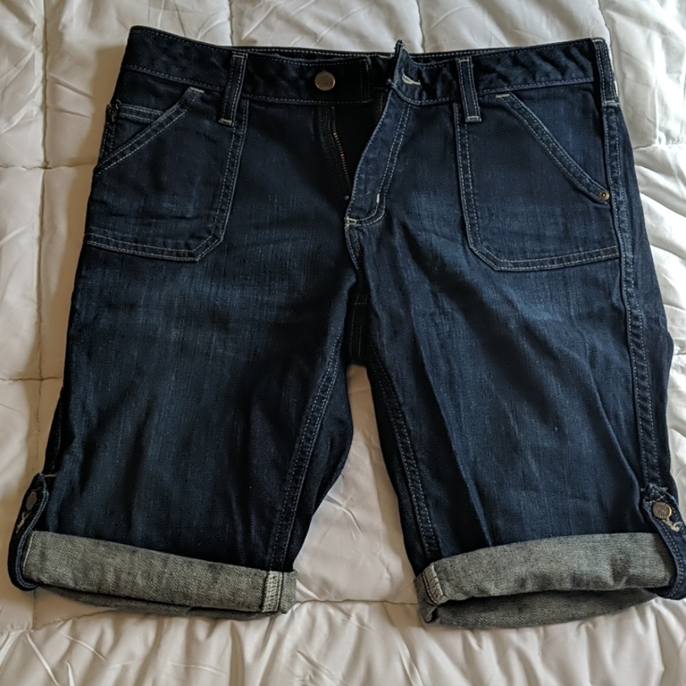 Capris